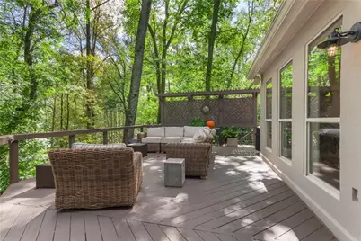 7315 Chattahoochee Bluff Drive, Atlanta, GA 30350 - Photo 16