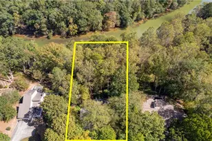 7315 Chattahoochee Bluff Dr, Atlanta, GA 30350 - Photo 40