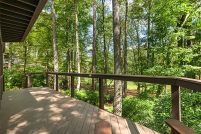 7315 Chattahoochee Bluff Drive, Atlanta, GA 30350 - Photo 32