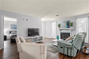 3949 Woodridge Way, Tucker, GA 30084 - Photo 4