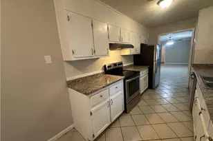 727 S Carter Dr, Jonesboro, GA 30236 - Photo 8