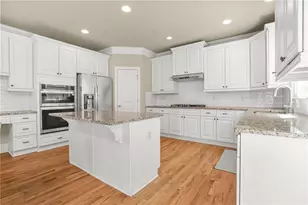 955 Gardiner Cir, Suwanee, GA 30024 - Photo 12