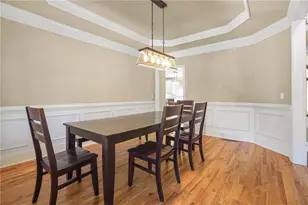 955 Gardiner Cir, Suwanee, GA 30024 - Photo 6