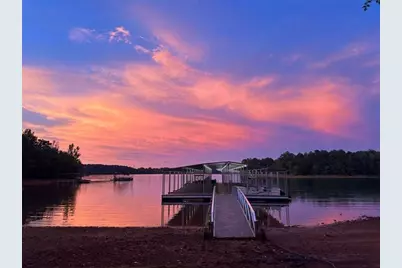 151 South Pointe Drive, Hartwell, GA 30643 - Photo 2