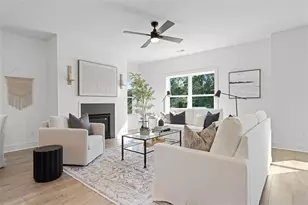 371 Kings Landing, Hapeville, GA 30354 - Photo 8