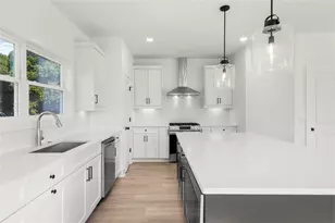 371 Kings Landing, Hapeville, GA 30354 - Photo 6