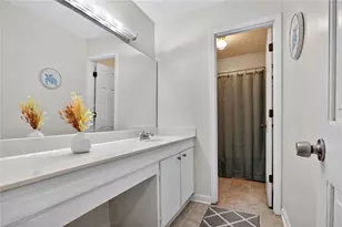 220 Hollyberry Dr, Roswell, GA 30076 - Photo 22