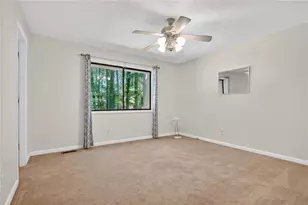 220 Hollyberry Dr, Roswell, GA 30076 - Photo 24