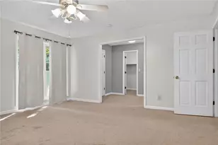 220 Hollyberry Dr, Roswell, GA 30076 - Photo 18