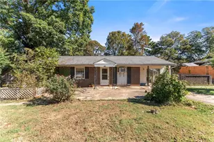 2915 Mustang Dr, Gainesville, GA 30507 - Photo 4