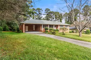 107 Southside Dr, Griffin, GA 30224 - Photo 2