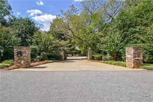 100 Leisure Trail, Peachtree City, GA 30269 - Photo 14