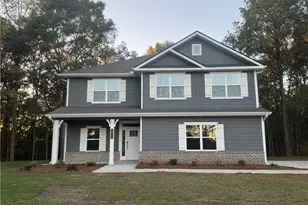 502 Walnut Crk Pkwy, Pendergrass, GA 30567 - Photo 1