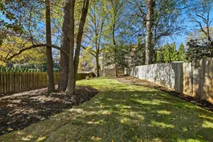 1385 Sylvan Cir NE, Brookhaven, GA 30319 - Photo 30