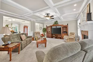 310 Hunting Hills Dr, Braselton, GA 30517 - Photo 12