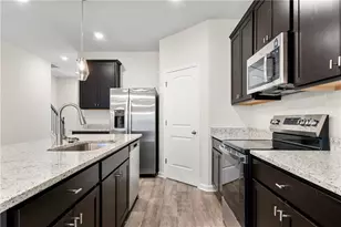8365 Columbia Ct, Palmetto, GA 30268 - Photo 6