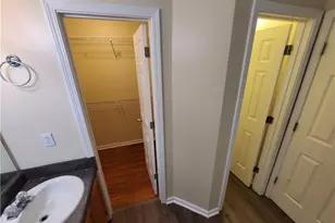 5450 Twin Lakes Dr, Atlanta, GA 30349 - Photo 26