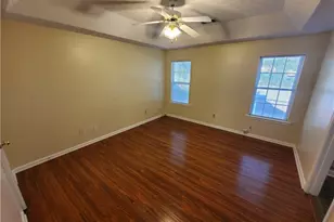 5450 Twin Lakes Dr, Atlanta, GA 30349 - Photo 12