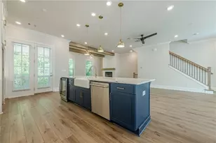 451 Burton Dr, Alpharetta, GA 30009 - Photo 10