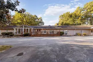 5888 Old Stone Mountain Rd, Stone Mountain, GA 30087 - Photo 28