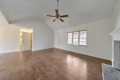 304 Queensbury Walk, Acworth, GA 30102 - Photo 8