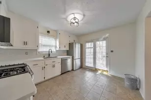 304 Queensbury Walk, Acworth, GA 30102 - Photo 12