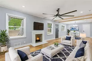 1971 Honeysuckle Ln SW, Atlanta, GA 30311 - Photo 4