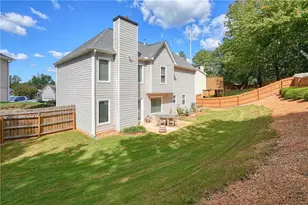 2404 Pondside Ct NE, Marietta, GA 30062 - Photo 26