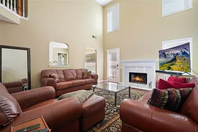 2404 Pondside Court NE, Marietta, GA 30062 - Photo 2