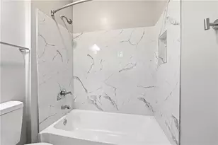 5651 Wells Cir, Stone Mountain, GA 30087 - Photo 18