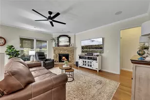 124 Riverside Ln, Woodstock, GA 30188 - Photo 8