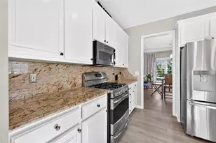 1605 Cheshire Ct, Lawrenceville, GA 30043 - Photo 12