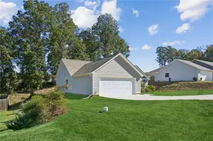 224 Katie Ln, Commerce, GA 30529 - Photo 4