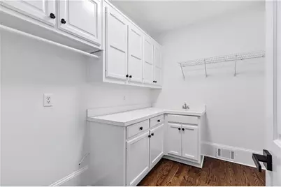 200 Morgan Farm Drive, Atlanta, GA 30342 - Photo 34