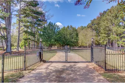 45 Carolyn Court, Social Circle, GA 30025 - Photo 2