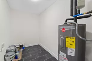 6179 Holiday Blvd, Forest Park, GA 30297 - Photo 12