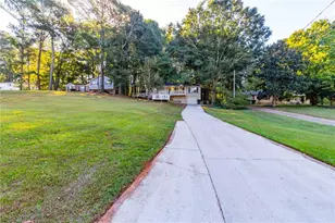 4908 Tarleton Dr SW, Lilburn, GA 30047 - Photo 40