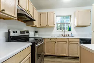 4908 Tarleton Dr SW, Lilburn, GA 30047 - Photo 10