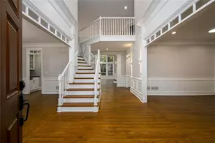 2114 Sugar Springs Dr, Lawrenceville, GA 30043 - Photo 4