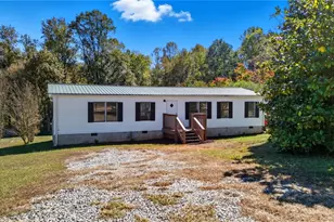 176 Westmoreland Meadows Dr, Cleveland, GA 30528 - Photo 1