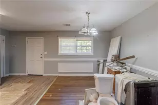 1337 Pineglen Dr, Riverdale, GA 30296 - Photo 4