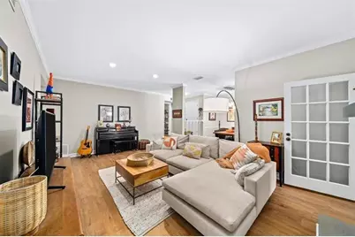 5105 Chemin De Vie, Atlanta, GA 30342 - Photo 10
