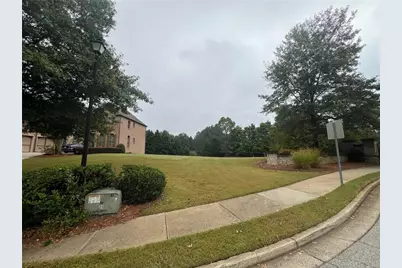 2307 Treehaven Drive, Snellville, GA 30078 - Photo 10