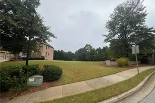 2307 Treehaven Dr, Snellville, GA 30078 - Photo 10