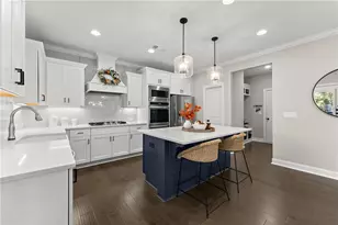 7123 Lake Edge Dr, Flowery Branch, GA 30542 - Photo 12