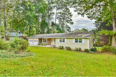 246 Greenwood Drive NW, Lilburn, GA 30047 - Photo 2