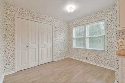 246 Greenwood Drive NW, Lilburn, GA 30047 - Photo 18
