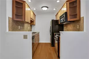 3655 Habersham Rd NE, Atlanta, GA 30305 - Photo 2
