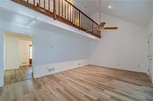 3906 Laurens Ln, Snellville, GA 30039 - Photo 16