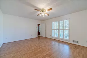 3906 Laurens Ln, Snellville, GA 30039 - Photo 24